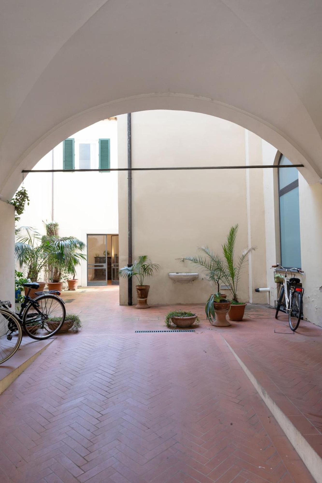 Characteristic Apartment In The Center Of Florença Exterior foto
